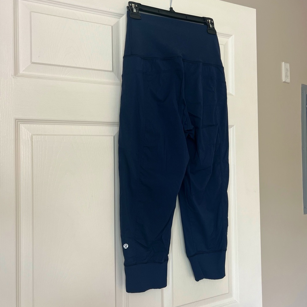 Lululemon Dance Studio Crop Navy Blue Size 4 Foldable Roll Down Waist Stripe